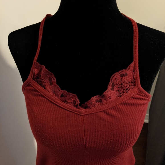 Lace Tank - Picture 3 of 4